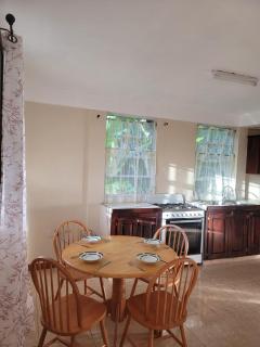 Peppy's Palace - Roseau - 2