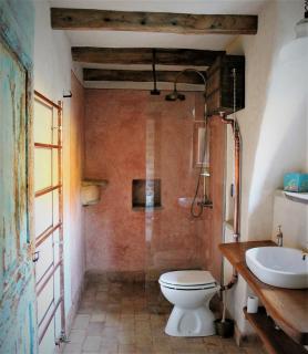 Bolara 60: the Cottage - 1