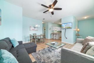 Charming Condo Steps from the Beach & Lagoon! - Gulf Shores - 9