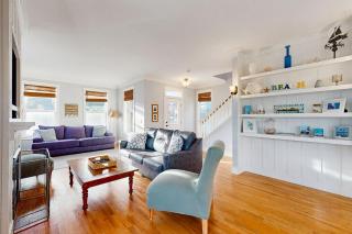 Jewel Box at the Beach - 6