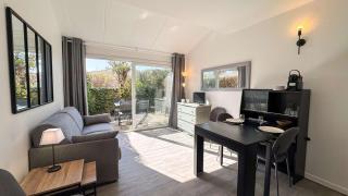 Appartement en résidence avec piscine, cour privée - 7