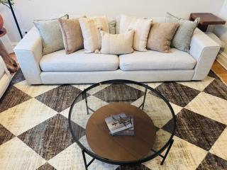 The Avondale Retreat - Chicago - 2