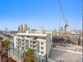 Elegant Urban Studio in Al Manara Tower, JVT - 1