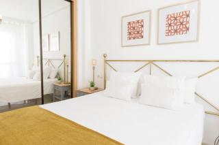 Sol Beach Benalmádena OnlyMalaga Parking - 4