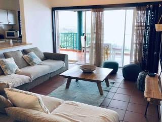 Lovely 3 bedroom holiday home with ocean view - 5