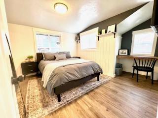 Darling 30 Day Minimum home - Bend - 2
