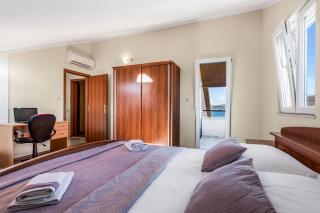 Spacious & Charming Apartment 128 m2 with Sea View - Supetar - 3