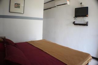 Umang-umang Chalet - - 7