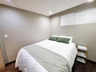 Modern Flat - 6