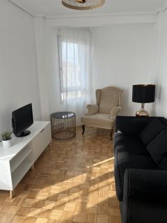Piso ideal para familias con vistas a Peñacabarga y bahía de Santander - Santander - 9