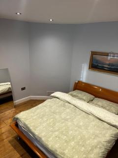 Vf apartments kingsbury - The Hyde - 1
