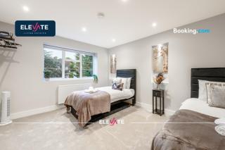EXCLUSIVE DEALS l LAST-MINUTE ESCAPE l 1 X SUPER KING BED AND 3 SINGLE BEDS l WEMBLEY STADIUM LOCATION, FREE PARKING, SLEEPS 8 l Elevate Living Estates Short Lets & Serviced Apartments Wembley - Londra - 5