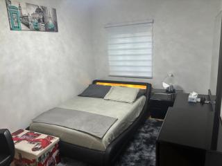 Cozy little place with 2 bedrooms - Montréal - 8