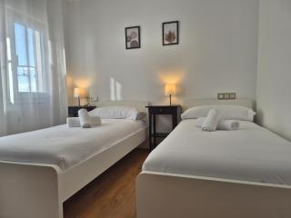 1A142 Moderno apartamento de 3 dormitorios - Gijón - 1