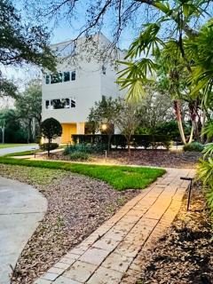 Luxury Modern Retreat I Spacious, Private & Serene - 0