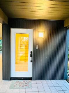 Luxury Modern Retreat I Spacious, Private & Serene - 7