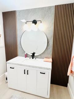 Luxury Modern Retreat I Spacious, Private & Serene - 1