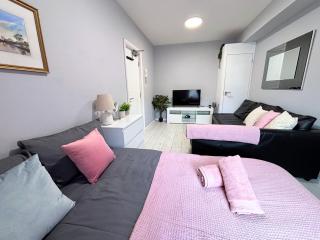 Brighton Coastal Bliss - 3 bedroom Ap for big families and group up to 10 - Nuneaton - 9