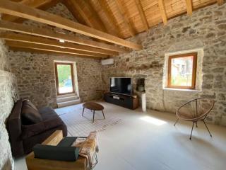 Maison Laurel - Beautiful Stone Estate With Private Pool, Near Split and Omiš - Gata - 3