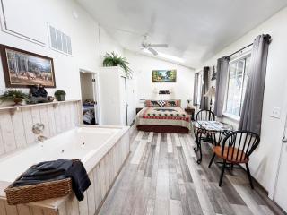 Pine Knot Guest Ranch - Big Bear Lake - 1