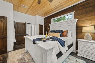 The Grinning Bear - 4