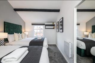 91 Roscoe by Elite - Liverpool - 2
