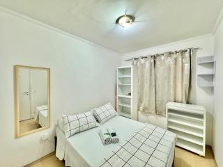 FLAT Completo perto Av Paulista, 1 Vaga - São Paulo - 0