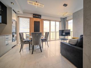 URBAN APARTMENTS GLOBAL SKYLINE, 15th Floor No 23, Free Garage, Self Check-in - Kattowitz - 9