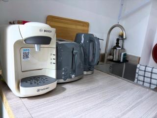 Charm Retreat in central Brighton- Studio Ap with kitchenette - Brighton & Hove - 2