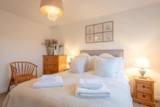 Lytham Christal Retreat - Luxury Detached, Garden, Drive - Lytham St Annes - 2