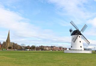 Lytham Christal Retreat - Luxury Detached, Garden, Drive - Lytham St Annes - 1