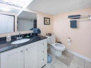 Private - Spacious with Jacuzzi and Great Location - Mississauga - 6