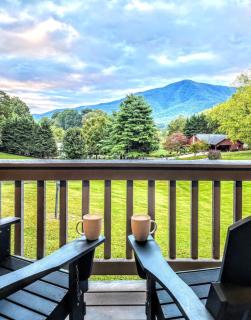 MTN View, Community Pool, Game Room, & Hot Tub! - Pigeon Forge - 0