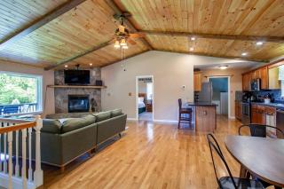 MTN View, Community Pool, Game Room, & Hot Tub! - 2