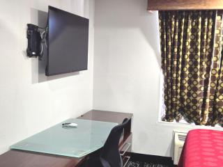TownHouse Extended Stay Hotel Downtown - 9