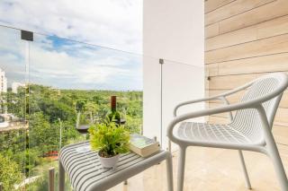 Chic Studio, Oceanview Roof Pool, Balcony, Gym - 9