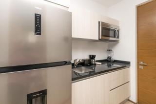 Chic Studio, Oceanview Roof Pool, Balcony, Gym - 3