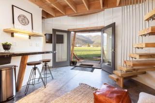 Clark Farm Silos - 5 Silo Mountain View Retreat - Kalispell - 5