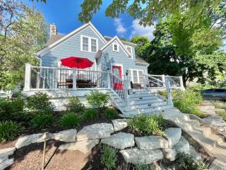 Walk Downtown & River Stylish Cozy Stay w Huge Porch - 6