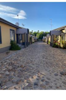 King Room, En-Suite, Near City Centre Windhoek - Windhoek - 4