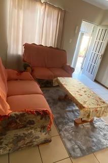 King Room, En-Suite, Near City Centre Windhoek - 3