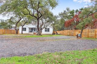 Little White House of Wimberley - 3