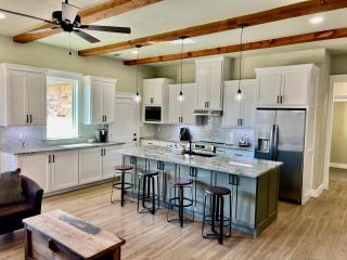 NEW Stunning Views & Lake Access Villa - Granbury - 8