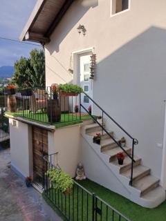 Lucia's Wood House - Intra - 1