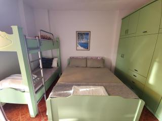 Modern & Homely Beach Condo - Golem - 4