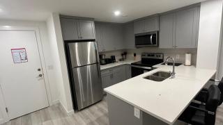 Private Very Spacious 2 bed 1-Bedroom basement Suite SW Calgary - 2