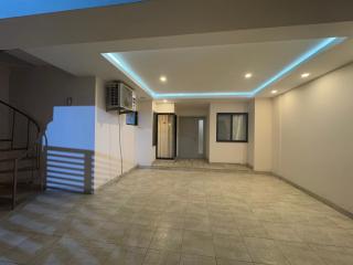 Villa - Lahore - 0