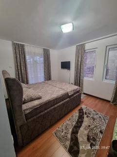 BOK HOLIDAY HOME - Petrovac na Moru - 1