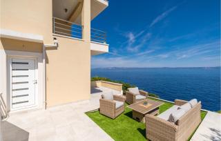 Beautiful Home In Blato With Wifi - 4