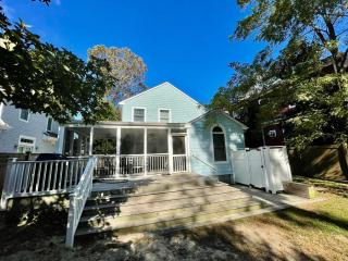 Laurel street 108 - 0